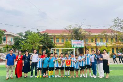 GIẢI BÓNG ĐÁ MINI CHÀO MỪNG KỶ NIỆM 43 NĂM NGÀY NHÀ GIÁO VIỆT NAM 20/11 CẤP TIỂU HỌC XÃ ĐỒNG THỊNH LẦN THỨ I